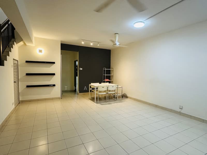 2-storey Terraced House for Rent in Bandar Bukit Raja (Klang) - Ethan Chua - Living Room - PropertyGuru.com.my