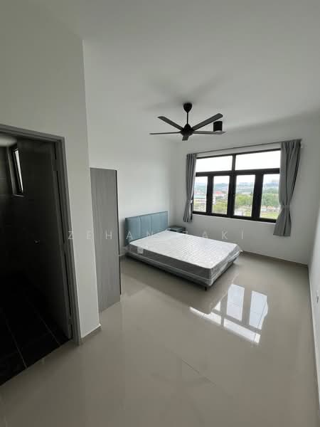 Servis Apartment untuk Disewa di Serviced Residence @ The Louvre @ Country Heights - Zehan Zaki - Bedroom - PropertyGuru.com.my