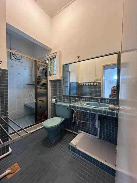 4-storey Terraced House for Sale in Ampang Jaya (Ampang) - calvin Chin - Bathroom - PropertyGuru.com.my