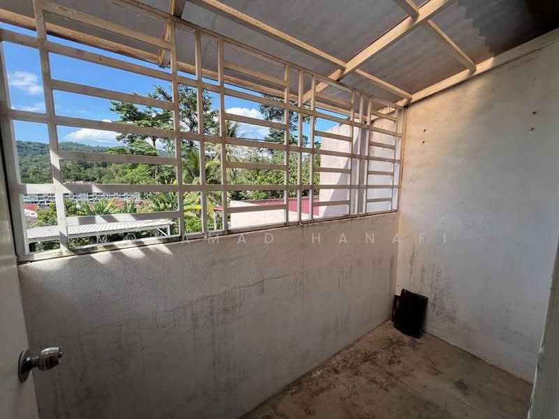 2-storey Terraced House for Sale in Gombak (Selangor) - Mohamad Hanafi - Balcony - PropertyGuru.com.my