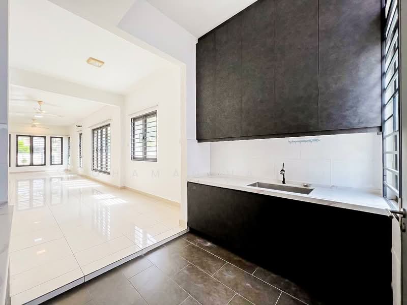 2-storey Terraced House for Sale in Alam Impian (Shah Alam) - Mohamad Hanafi - Living Room - PropertyGuru.com.my