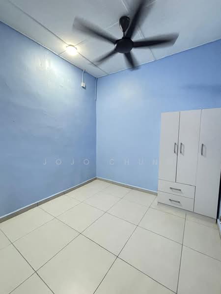 Rumah Teres 1 Tingkat untuk Dijual di Taman Universiti (Skudai) - Jojo Chung - Bedroom - PropertyGuru.com.my