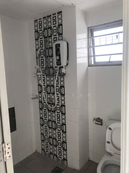 Condominium for Rent at Symphony Heights (Simfoni Heights) - Jeff Yap - Bathroom - PropertyGuru.com.my
