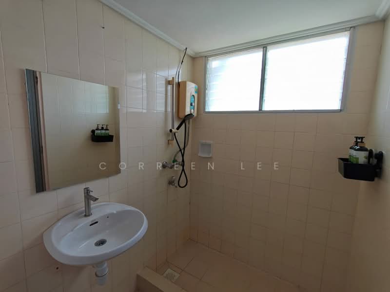 Apartment for Sale at Bayu Emas Apartments - Correen Lee - Bathroom - PropertyGuru.com.my
