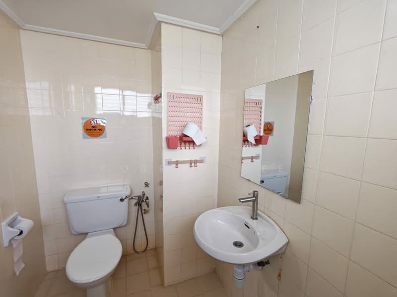 Apartment for Sale at Bayu Emas Apartments - Correen Lee - Bathroom - PropertyGuru.com.my