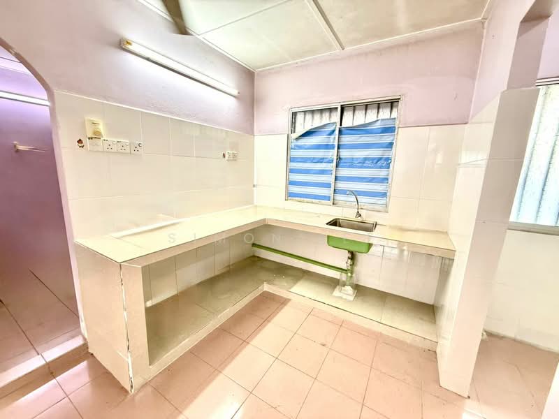 Sri Angkasa Apartment untuk Untuk Dijual - RM 123,000, Mac 2026 - Kitchen - PropertyGuru.com.my
