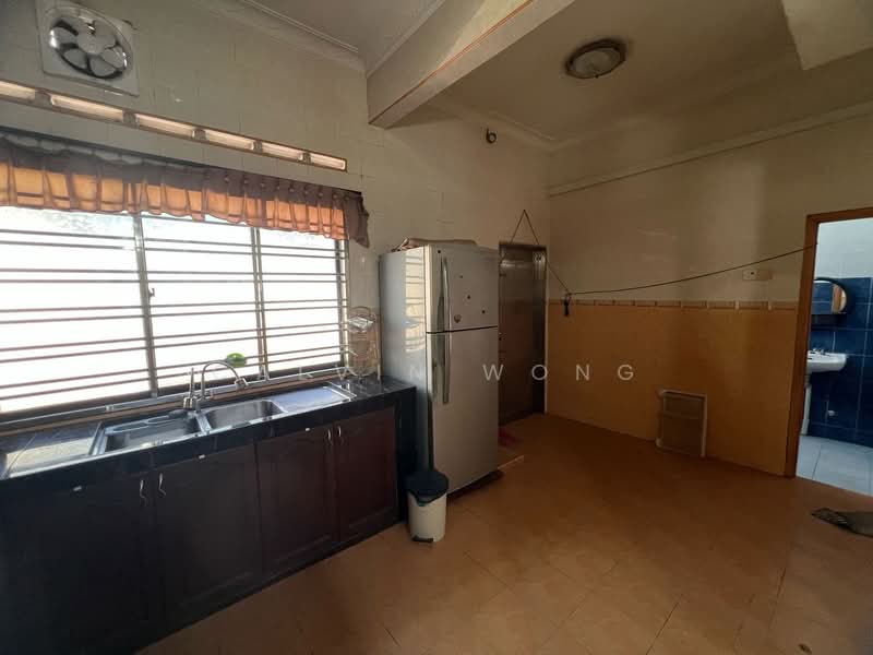 2-storey Terraced House for Sale in Taman Nusa Bestari 2 (Iskandar Puteri (Nusajaya)) - Calvin Wong - Kitchen - PropertyGuru.com.my
