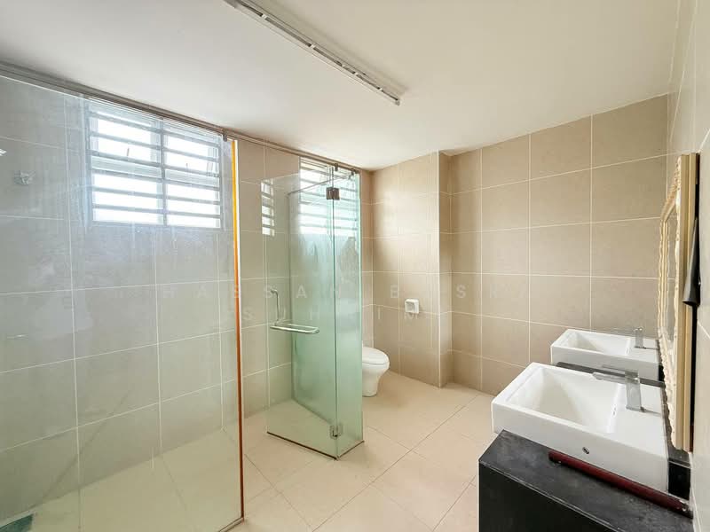Semi-Detached House for Sale in Nilai (Negeri Sembilan) - Hassan Basri Suhaimi - Bathroom - PropertyGuru.com.my