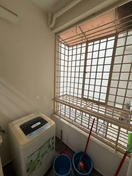 Kondominium untuk Disewa di The Spring - Alex Lim - Balcony - PropertyGuru.com.my