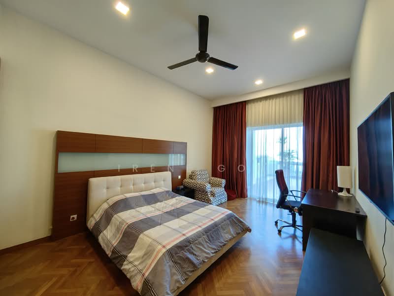 Straits Quay (The Suites at Waterside) untuk Untuk Disewa - RM 5,800 /bulan, Mac 2026 - Bedroom - PropertyGuru.com.my