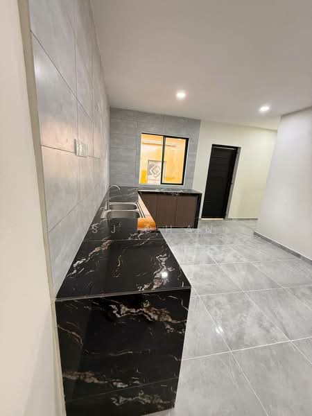 1-storey Terraced House for Rent in Taman Abad (Johor Bahru) - SJ CHAN - Kitchen - PropertyGuru.com.my