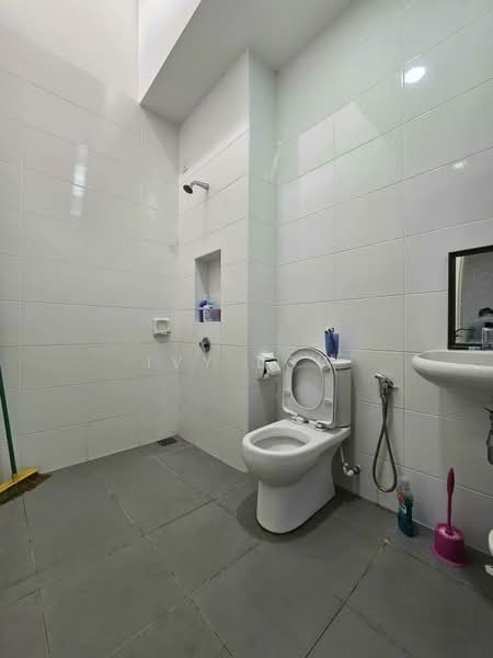 2-storey Terraced House for Sale in Taman Ekoflora (Johor Bahru) - Ivy Low - Bathroom - PropertyGuru.com.my
