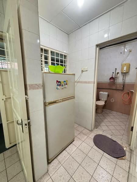 Bandar Baru Tambun Fully Furnish 2 Sty untuk Untuk Disewa - RM 2,000 /bulan, Mac 2026 - Kitchen - PropertyGuru.com.my