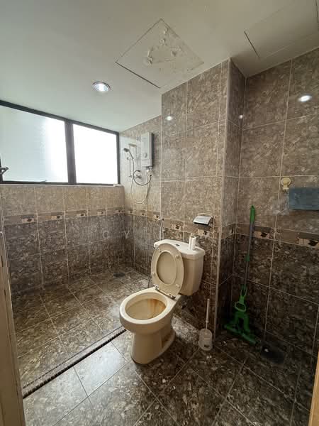 Condominium for Sale at Bukit Desa Condominium - CY Low - Bathroom - PropertyGuru.com.my