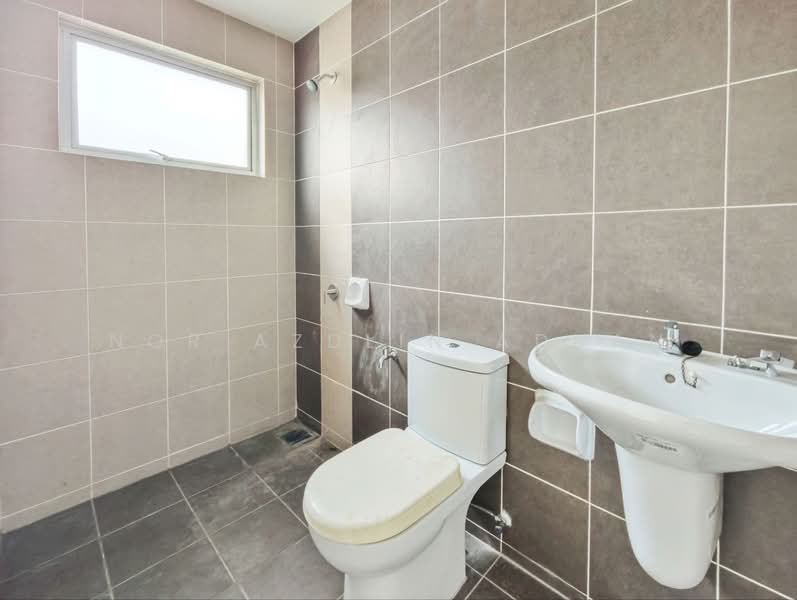 Albury 1 @ Mahkota Hills untuk Untuk Dijual - RM 350,000, Mac 2026 - Bathroom - PropertyGuru.com.my