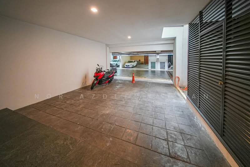 Terraced House for Sale in Taman Sri Hartamas (Sri Hartamas) - Nor Azdlin Adnan - Car Park - PropertyGuru.com.my