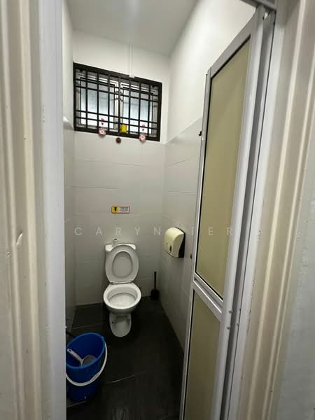 Shop for Rent in Taman Gaya (Ulu Tiram) - Caryn Ter - Bathroom - PropertyGuru.com.my