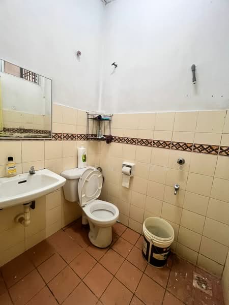 1-storey Terraced House for Rent in Skudai (Johor) - Vincent Ong - Bathroom - PropertyGuru.com.my
