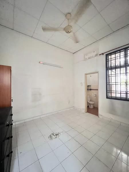 1-storey Terraced House for Rent in Skudai (Johor) - Vincent Ong - Bedroom - PropertyGuru.com.my