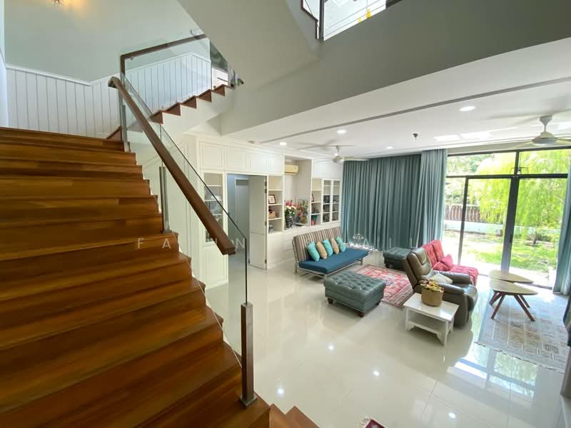 Rumah Berkembar untuk Dijual di Seri Kembangan (Selangor) - Fatin Ismail - Living Room - PropertyGuru.com.my