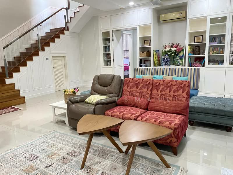 Rumah Berkembar untuk Dijual di Seri Kembangan (Selangor) - Fatin Ismail - Living Room - PropertyGuru.com.my