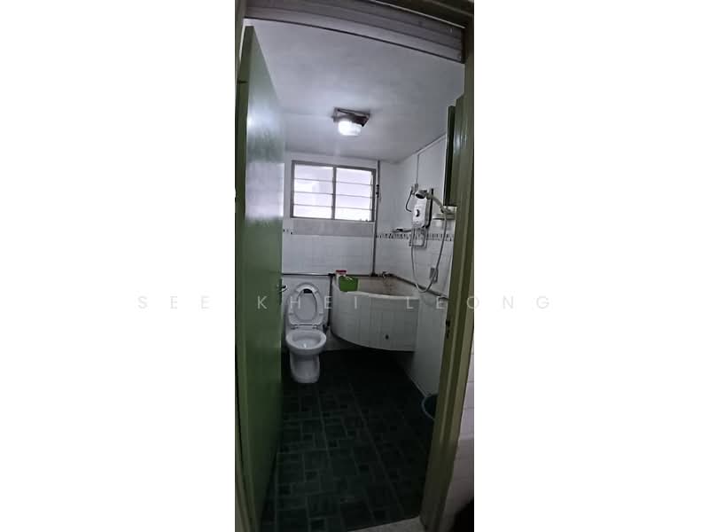 Semi-Detached House for Sale in Taman Zenith (Kamunting) - See Khei Leong - Bathroom - PropertyGuru.com.my