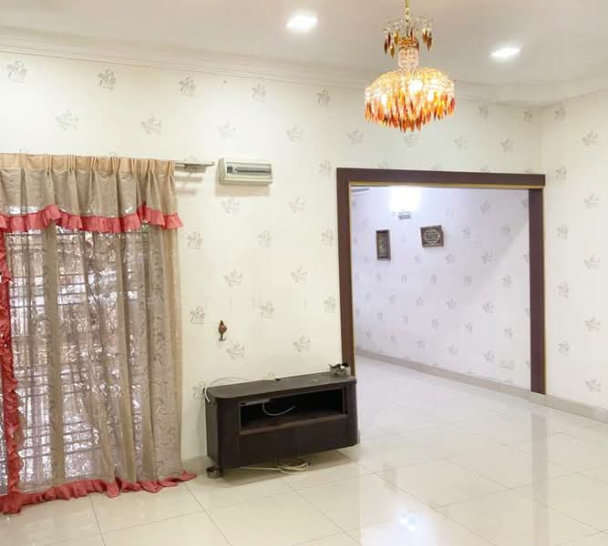 1-storey Terraced House for Sale in Taman Bunga Raya (Setapak) - Fatin Ismail - Living Room - PropertyGuru.com.my