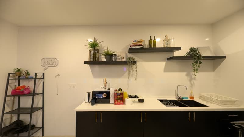 Reizz Residence untuk Untuk Disewa - RM 3,000 /bulan, Mac 2026 - Kitchen - PropertyGuru.com.my
