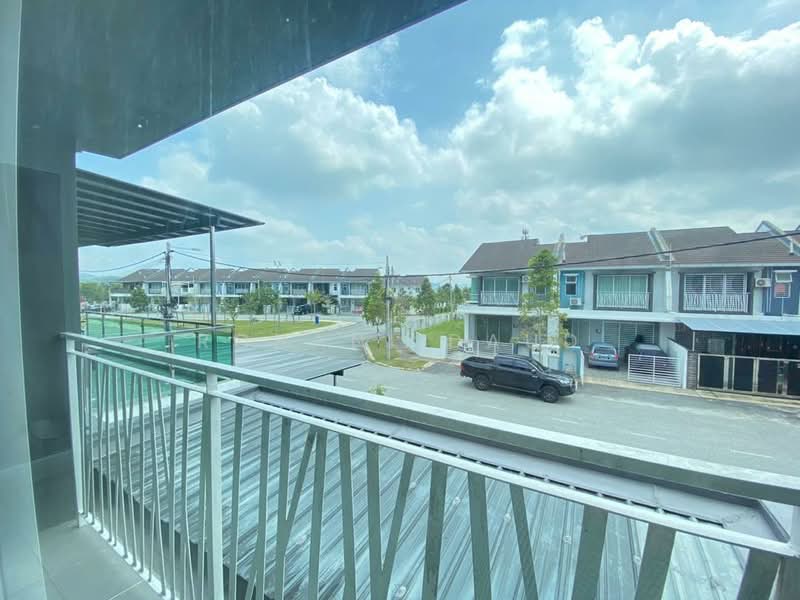 2-storey Terraced House for Sale in Serendah (Selangor) - Rohani Daud - Exterior - PropertyGuru.com.my