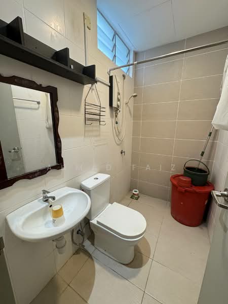 Bellevue @ Cybersouth untuk Untuk Disewa - RM 1,600 /bulan, Mac 2026 - Bathroom - PropertyGuru.com.my