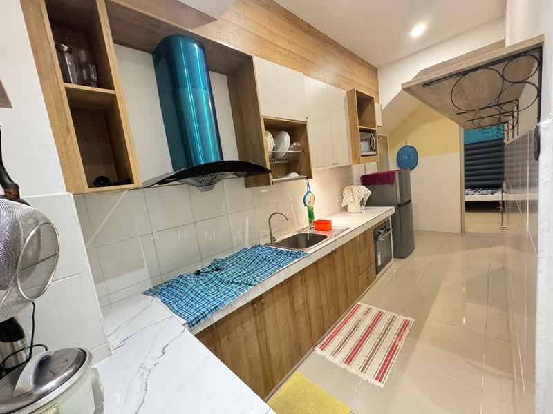 Bellevue @ Cybersouth untuk Untuk Disewa - RM 1,600 /bulan, Mac 2026 - Kitchen - PropertyGuru.com.my