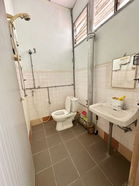 2-storey Terraced House for Sale in Bayan Baru (Penang) - Aswad . - Bathroom - PropertyGuru.com.my