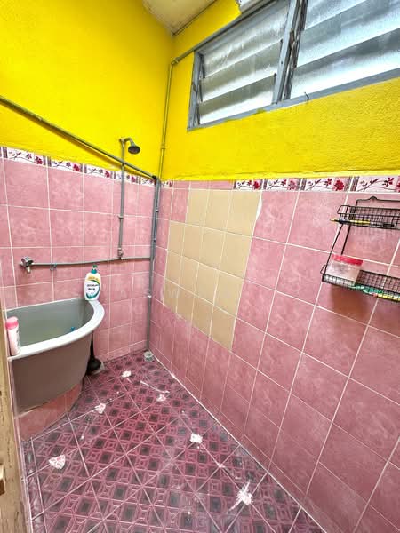 2-storey Terraced House for Sale in Bayan Baru (Penang) - Aswad . - Bathroom - PropertyGuru.com.my