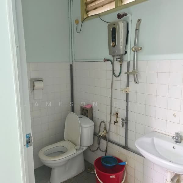 Taman Pelangi untuk Untuk Dijual - RM 720,000, Mac 2026 - Bathroom - PropertyGuru.com.my