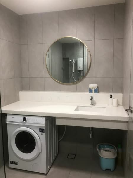 Emerald 9 untuk Untuk Disewa - RM 2,200 /bulan, Mac 2026 - Bathroom - PropertyGuru.com.my