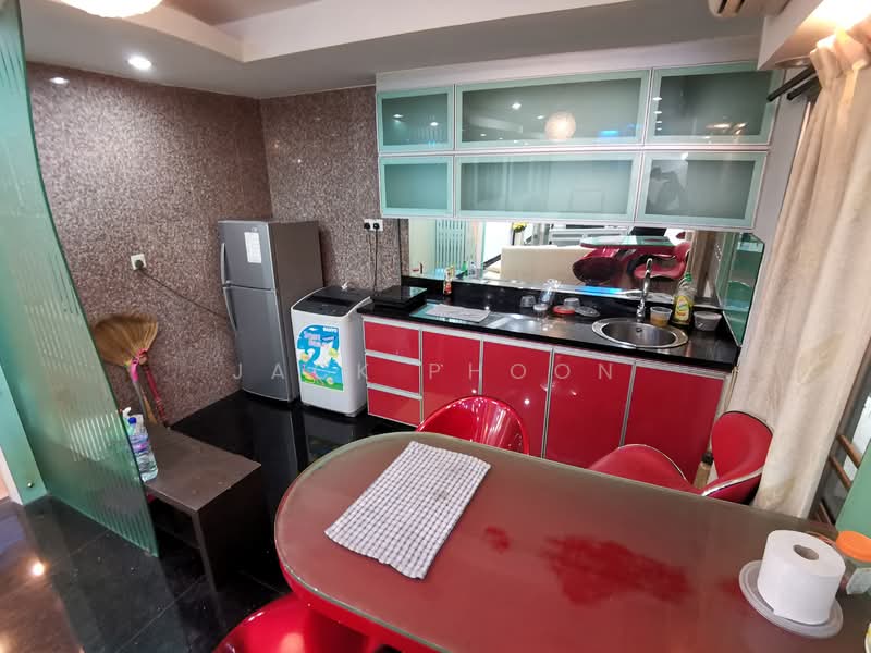 Apartment for Sale at The Embassy (Bangunan Duta Impian) - Jack Phoon - Kitchen - PropertyGuru.com.my