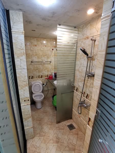 Apartment for Sale at The Embassy (Bangunan Duta Impian) - Jack Phoon - Bathroom - PropertyGuru.com.my