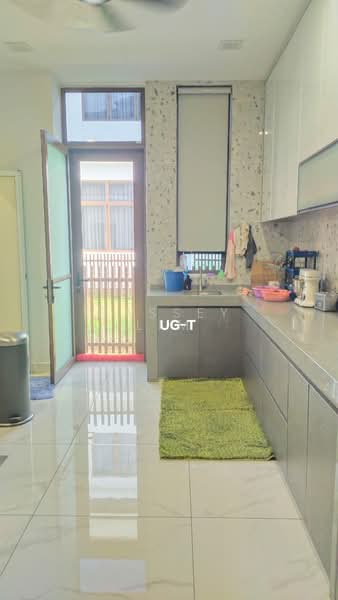 Bungalow for Sale in Setia Alam (Selangor) - Cassey Lim - Kitchen - PropertyGuru.com.my