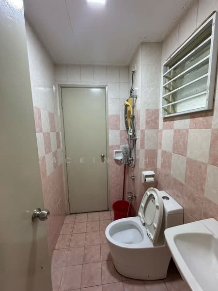2-storey Terraced House for Sale in Bandar Botanic (Klang) - Zackinn Hoi - Bathroom - PropertyGuru.com.my