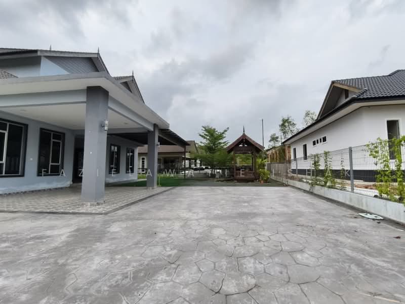Bungalow for Sale in Kuala Nerus (Terengganu) - Fazielawatie Ishak - Exterior - PropertyGuru.com.my