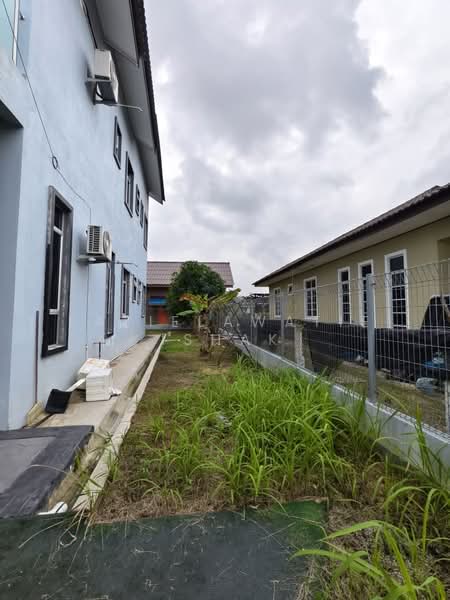 Bungalow for Sale in Kuala Nerus (Terengganu) - Fazielawatie Ishak - Exterior - PropertyGuru.com.my