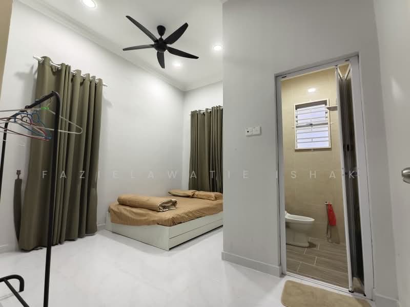 Bungalow for Sale in Kuala Nerus (Terengganu) - Fazielawatie Ishak - Bedroom - PropertyGuru.com.my