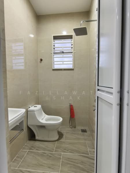 Bungalow for Sale in Kuala Nerus (Terengganu) - Fazielawatie Ishak - Bathroom - PropertyGuru.com.my