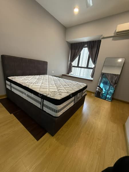 Condominium for Rent at Royal Strand @ Country Garden Danga Bay - Michelle He - Bedroom - PropertyGuru.com.my