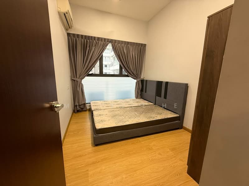 Condominium for Rent at Royal Strand @ Country Garden Danga Bay - Michelle He - Bedroom - PropertyGuru.com.my