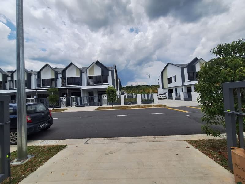 2-storey Terraced House for Sale in Dengkil (Selangor) - Abdul Qadir - PropertyGuru.com.my