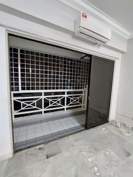 Condominium for Rent at Chancellor - Roy Lai - Balcony - PropertyGuru.com.my