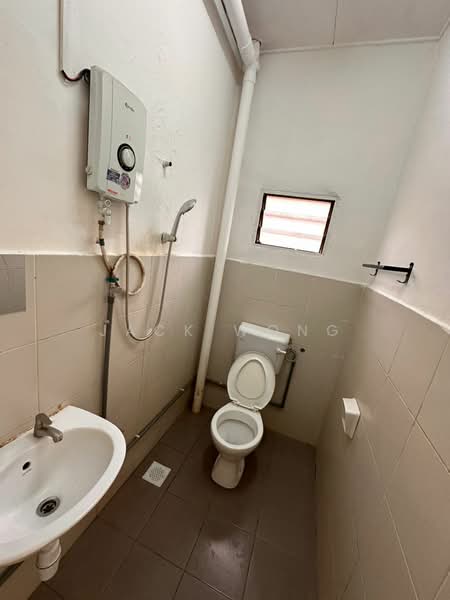 2-storey Terraced House for Rent in Kelapa Sawit (Kulai) - Jack Wong - Bathroom - PropertyGuru.com.my