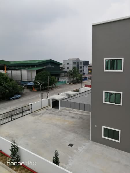 Kilang Berkembar untuk Dijual di Kawasan Perindustrian Balakong (Balakong) - Eric Ng - Exterior - PropertyGuru.com.my
