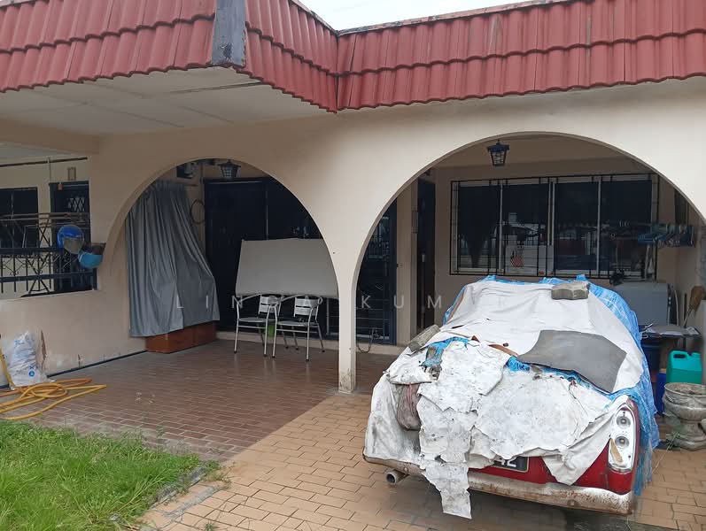 Terraced House for Sale in Petaling Jaya (Selangor) - Linga Kumar - Exterior - PropertyGuru.com.my